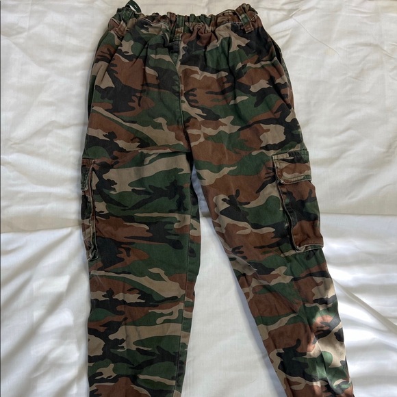 Forever 21 Camo Trousers - Picture 2 of 3